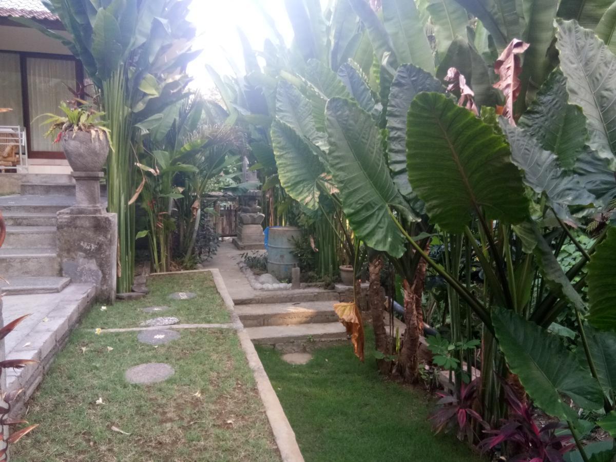 Kerta Family Bed And Breakfast Ubud Esterno foto