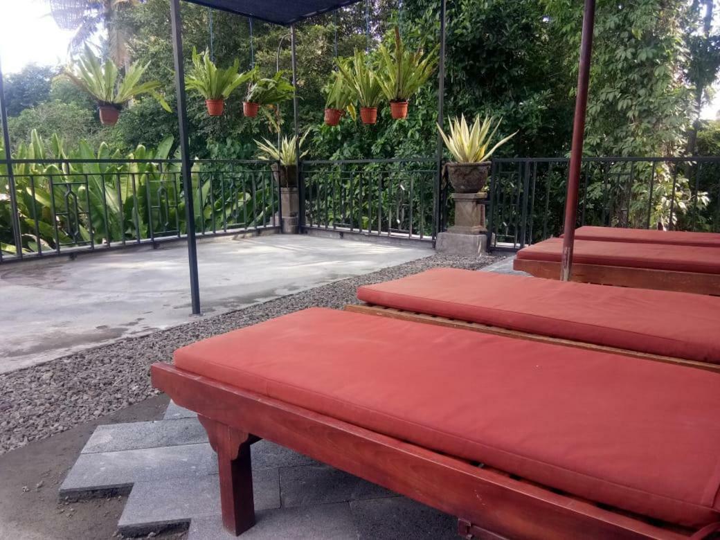Kerta Family Bed And Breakfast Ubud Esterno foto